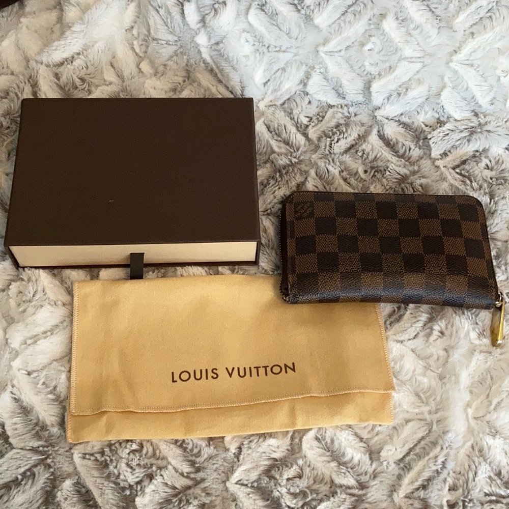Auth Louis Vuitton Zippy Wallet Damier